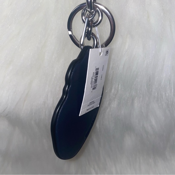 Coach strawberry charm keychain New - Picture 8 of 9